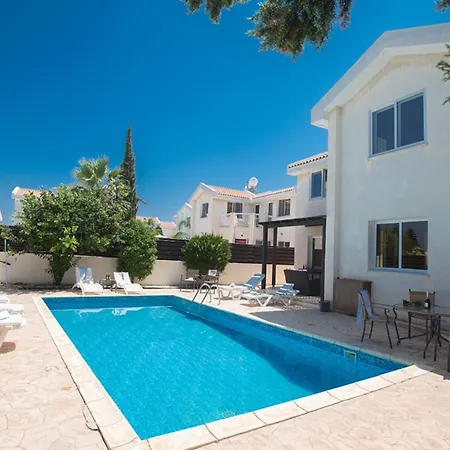 The Ultimate 5 Star Holiday In With Private Pool And Close To The Beach, 1316 *