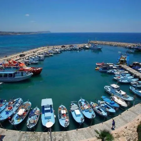 The Ultimate 5 Star Holiday In With Private Pool And Close To The Beach, 1316 *