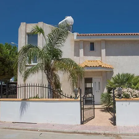 The Ultimate 5 Star Holiday In With Private Pool And Close To The Beach, 1316 Villa